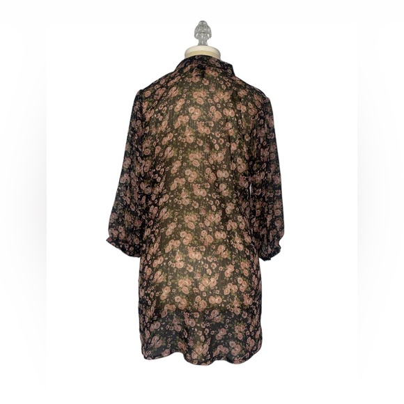 Sam & Max Floral Sheer Button Up 1X - Picture 2 of 4